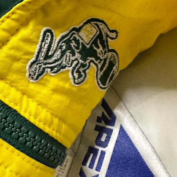 ATHLETIC VINTAGE 80/90's APEX ONE OAKLAND ATHLETICS MLB PADDED JACKET - Picture 7 of 8